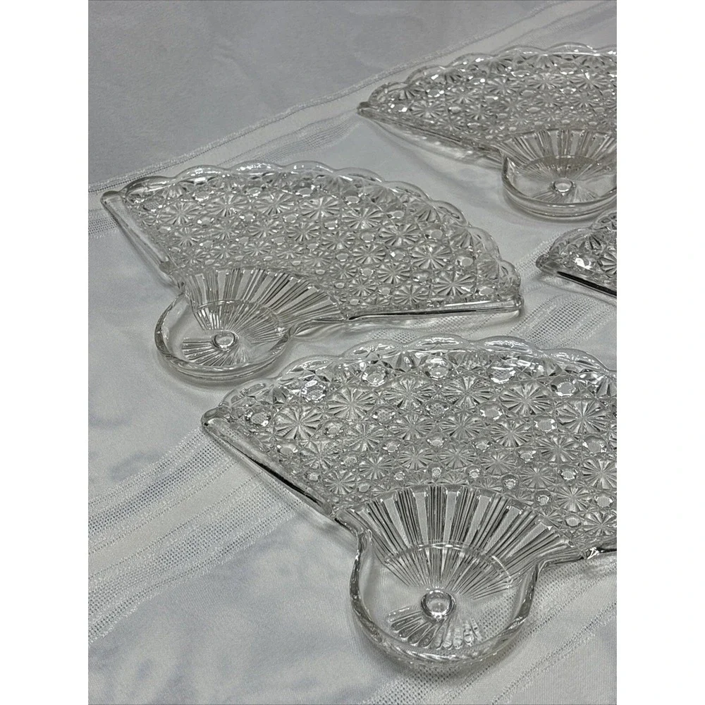4 Vtg Fan Vanity Tray Dishes Daisy Button Pattern Anchor Hocking Party Christmas